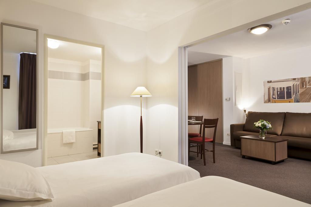 Comfort Suites Le-Port-Marly Paris Ouest Le Port-Marly Luaran gambar