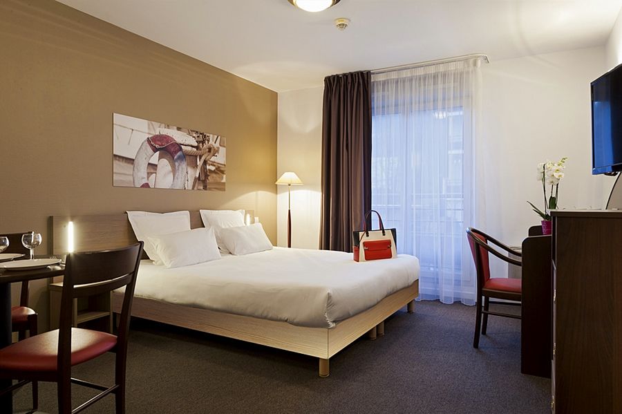 Comfort Suites Le-Port-Marly Paris Ouest Le Port-Marly Luaran gambar