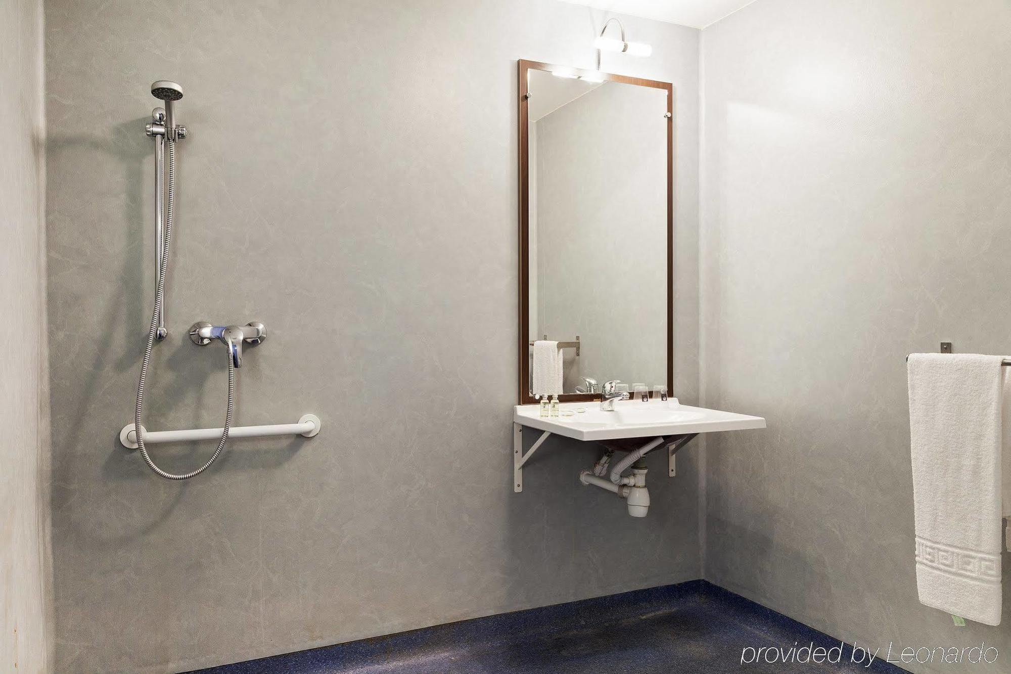 Comfort Suites Le-Port-Marly Paris Ouest Le Port-Marly Luaran gambar