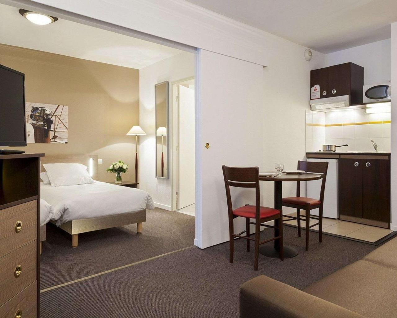Comfort Suites Le-Port-Marly Paris Ouest Le Port-Marly Luaran gambar