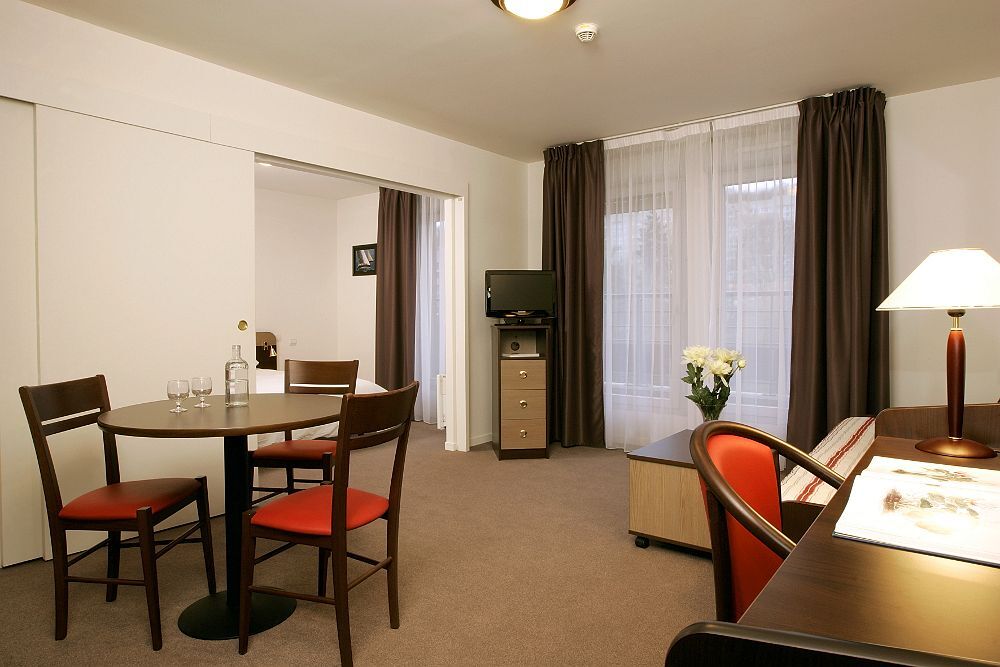 Comfort Suites Le-Port-Marly Paris Ouest Le Port-Marly Luaran gambar